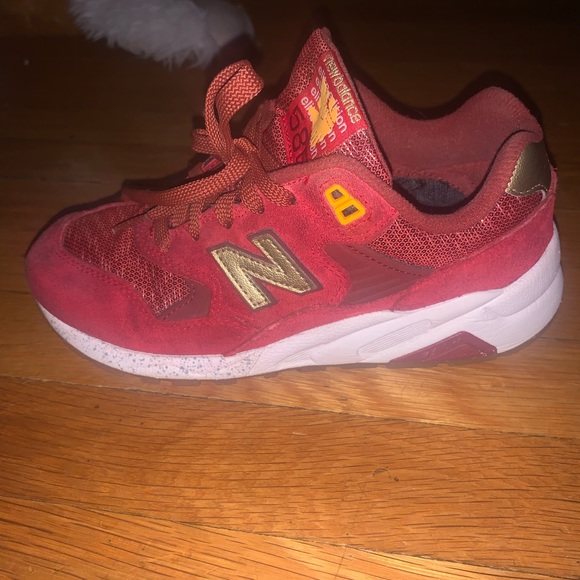 New Balance Elite 580 Lost Worlds Red - Picture 3 of 13